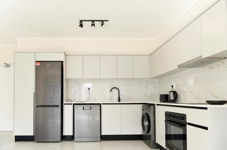 To Let 2 Bedroom Property for Rent in Sandown Western Cape